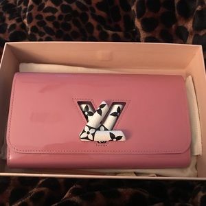 Louis Vuitton Vernis Twist Wallet
